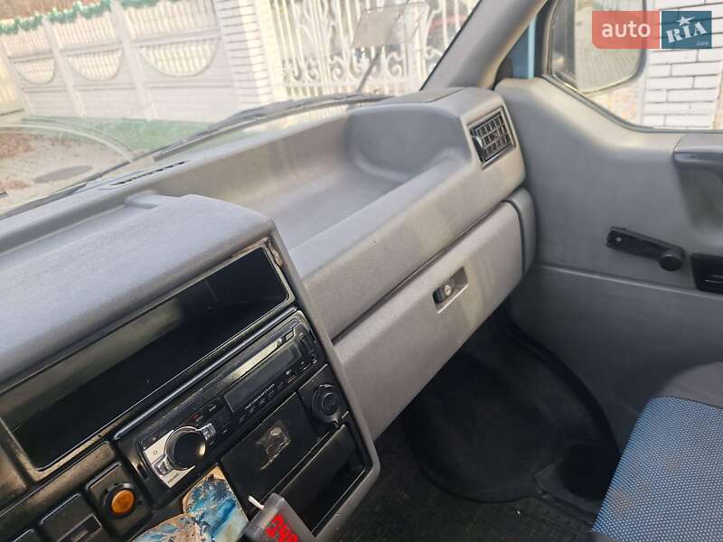 Минивэн Volkswagen Transporter 1993 в Черновцах