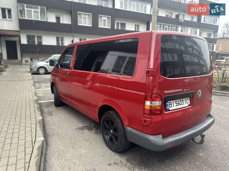 Вантажний фургон Volkswagen Transporter 2006 в Харкові