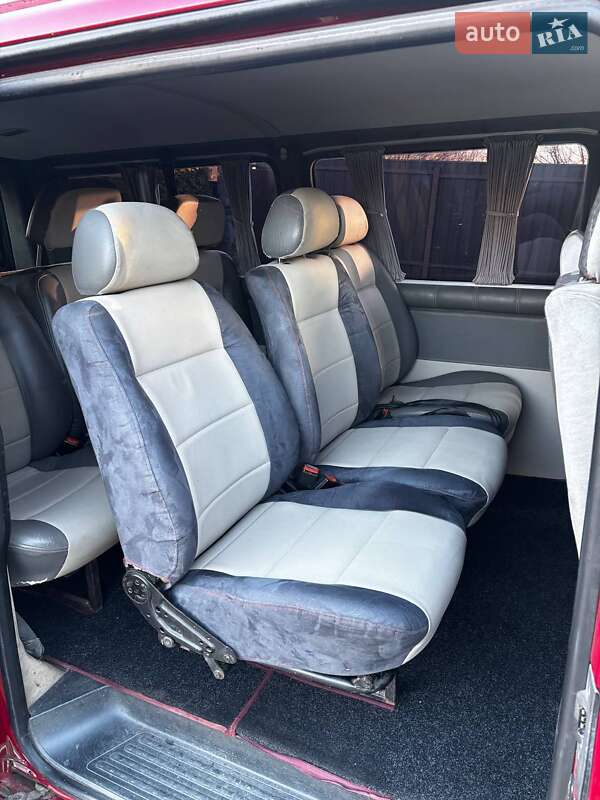 Минивэн Volkswagen Transporter 2004 в Тараще