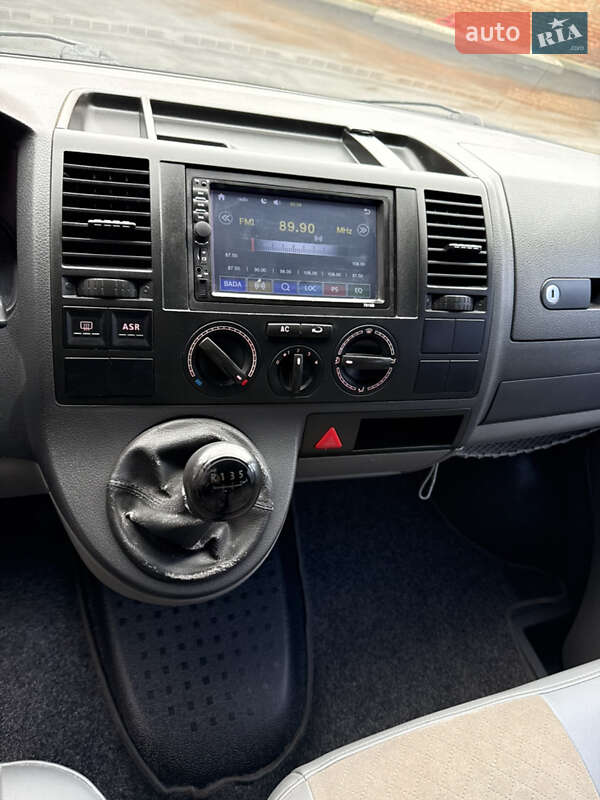 Минивэн Volkswagen Transporter 2004 в Полтаве