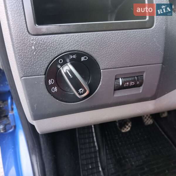 Мінівен Volkswagen Transporter 2007 в Івано-Франківську