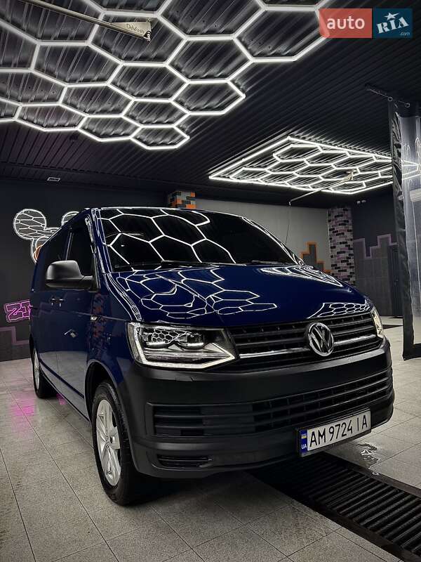 Мінівен Volkswagen Transporter 2018 в Житомирі