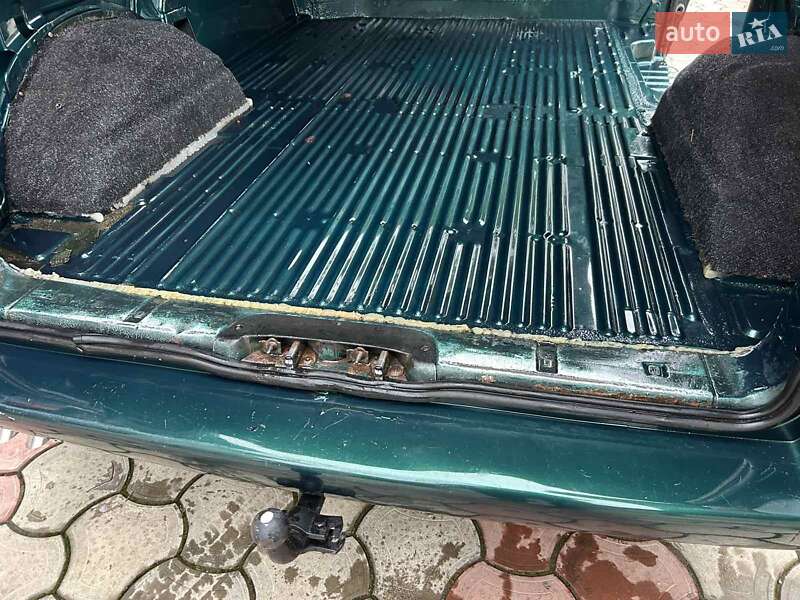 Грузовой фургон Volkswagen Transporter 2002 в Надворной