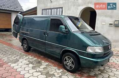 Грузовой фургон Volkswagen Transporter 2002 в Надворной