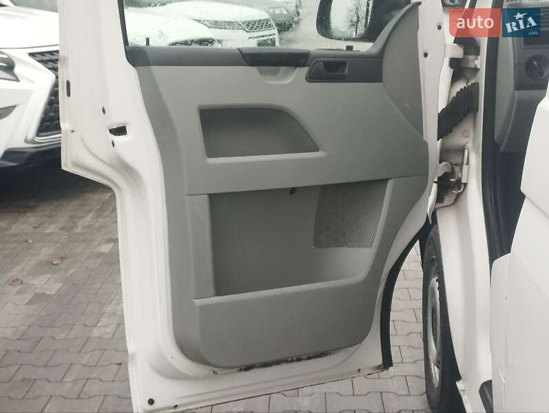 Мікроавтобус вантажний (до 3,5т) Volkswagen Transporter 2014 в Києві фото 15 Мікроавтобус вантажний (до 3,5т) Volkswagen Transporter 2014 в Києві