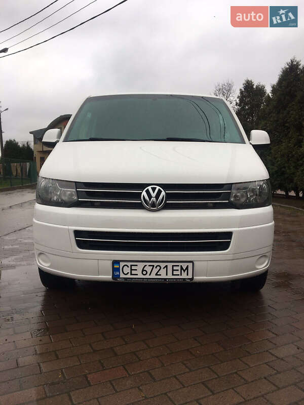 Минивэн Volkswagen Transporter 2015 в Черновцах