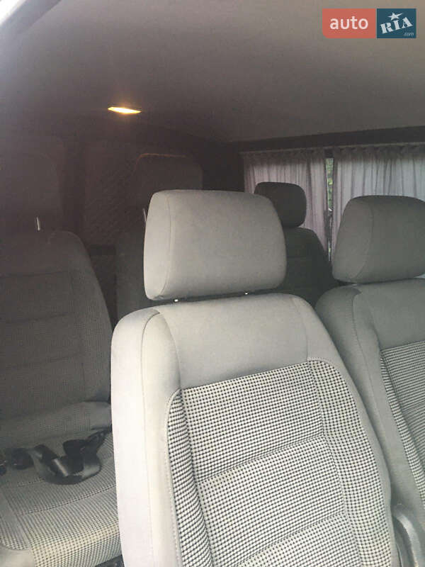 Минивэн Volkswagen Transporter 2015 в Черновцах