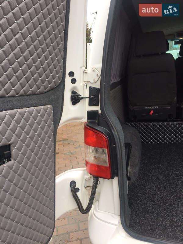 Минивэн Volkswagen Transporter 2015 в Черновцах