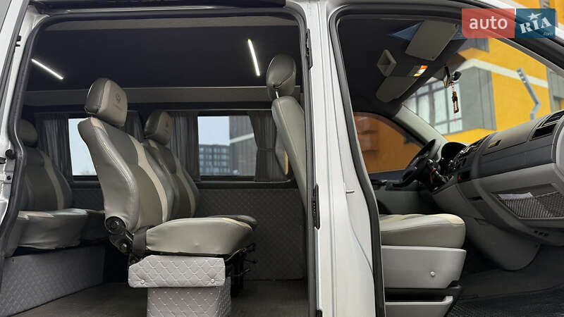 Минивэн Volkswagen Transporter 2005 в Ивано-Франковске