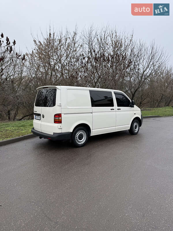 Минивэн Volkswagen Transporter 2005 в Смеле