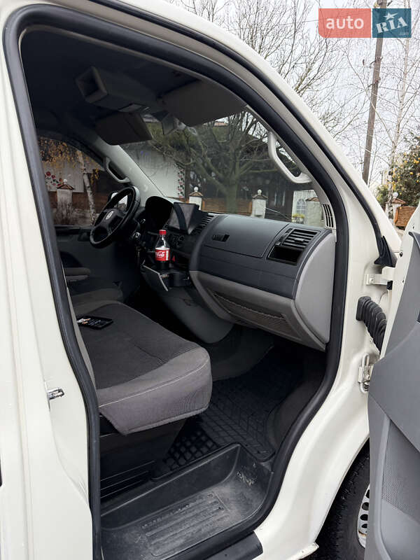 Минивэн Volkswagen Transporter 2005 в Смеле