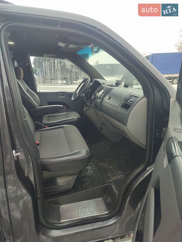 Минивэн Volkswagen Transporter 2005 в Ратным