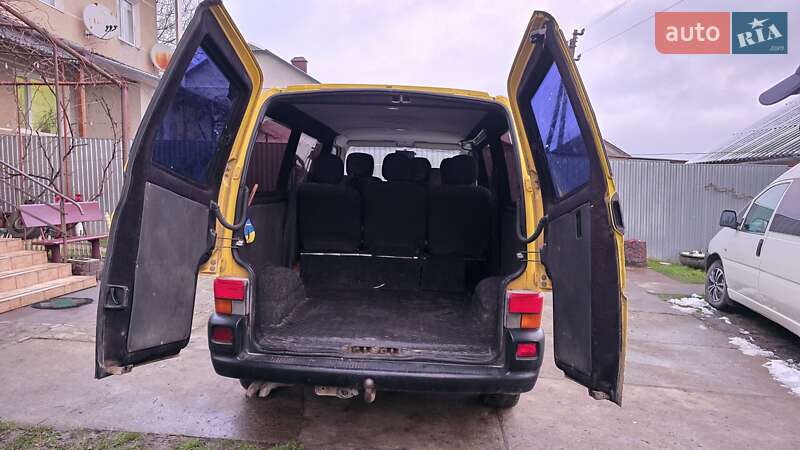 Минивэн Volkswagen Transporter 2000 в Монастыриске