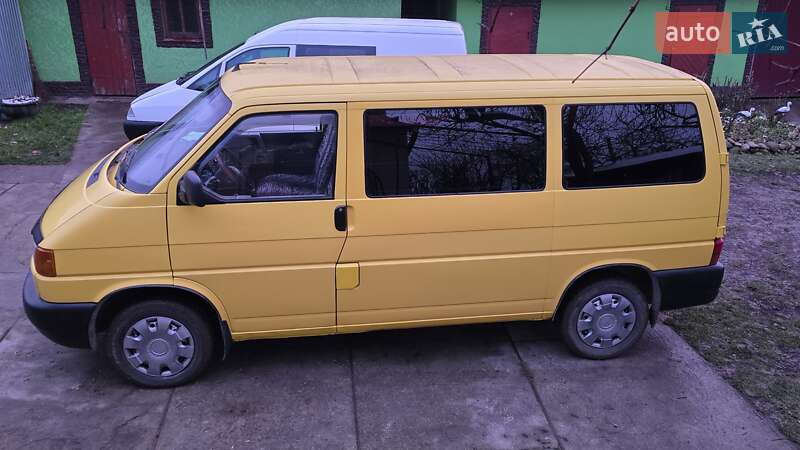 Минивэн Volkswagen Transporter 2000 в Монастыриске