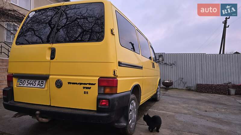 Минивэн Volkswagen Transporter 2000 в Монастыриске