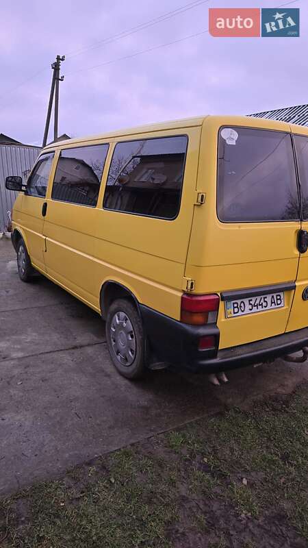 Минивэн Volkswagen Transporter 2000 в Монастыриске