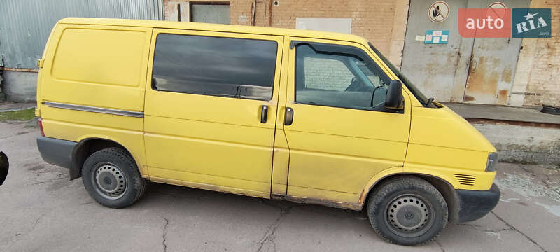 Минивэн Volkswagen Transporter 2000 в Киеве