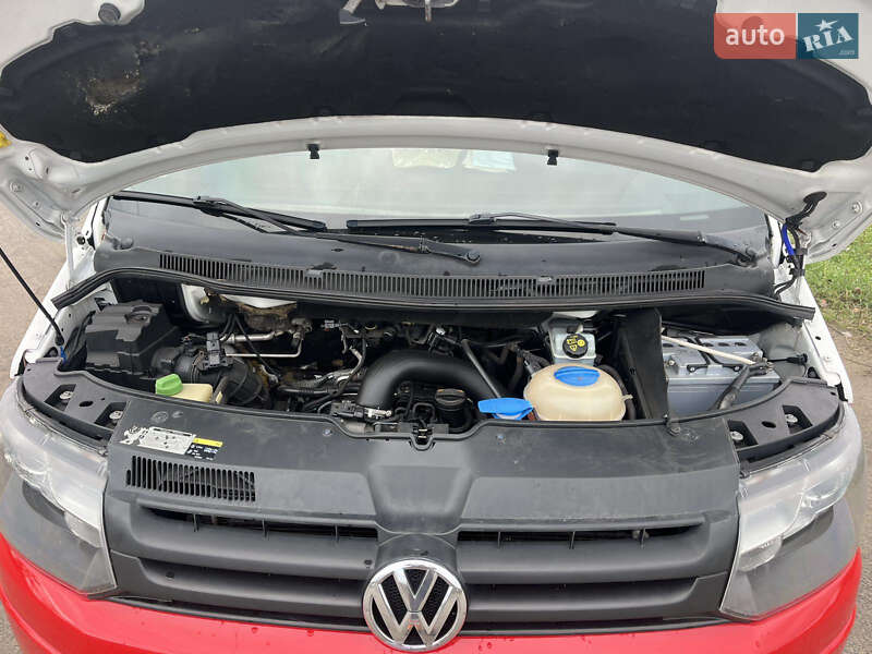 Мікроавтобус вантажний (до 3,5т) Volkswagen Transporter 2013 в Гаврилівці
