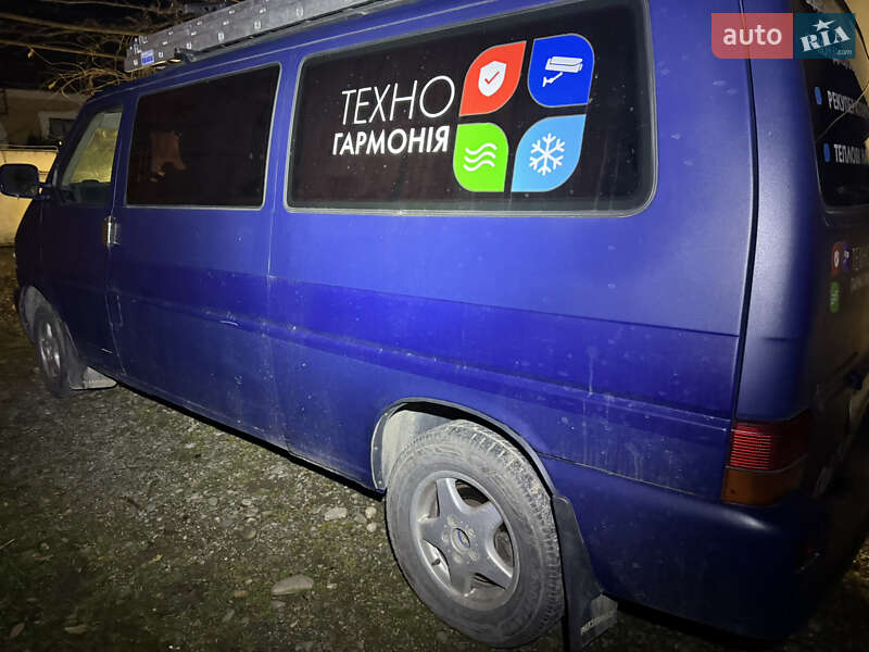 Минивэн Volkswagen Transporter 2003 в Тячеве