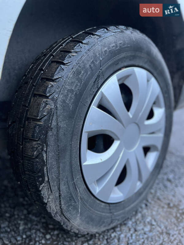 Вантажний фургон Volkswagen Transporter 2005 в Вінниці