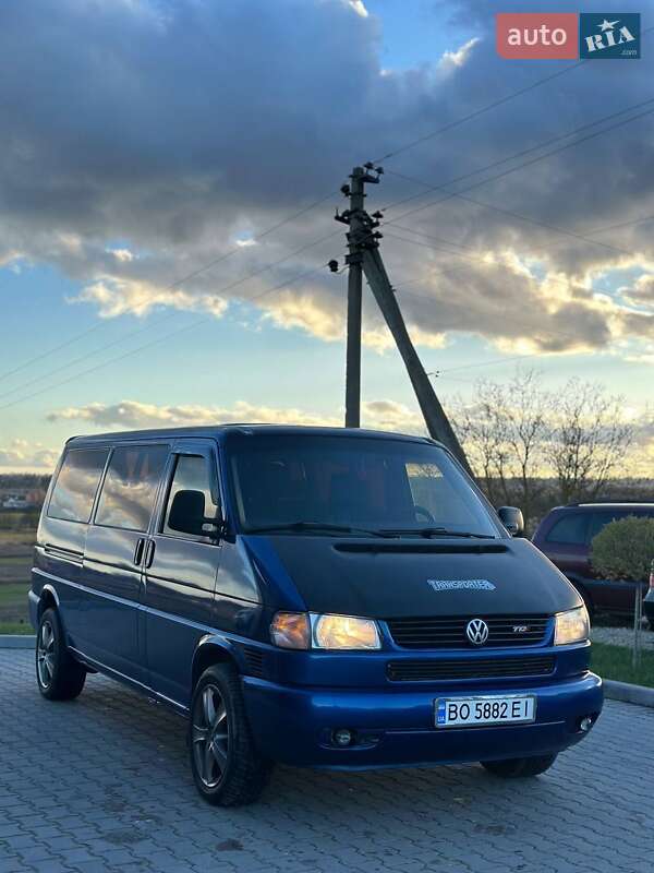 Минивэн Volkswagen Transporter 2001 в Шумске