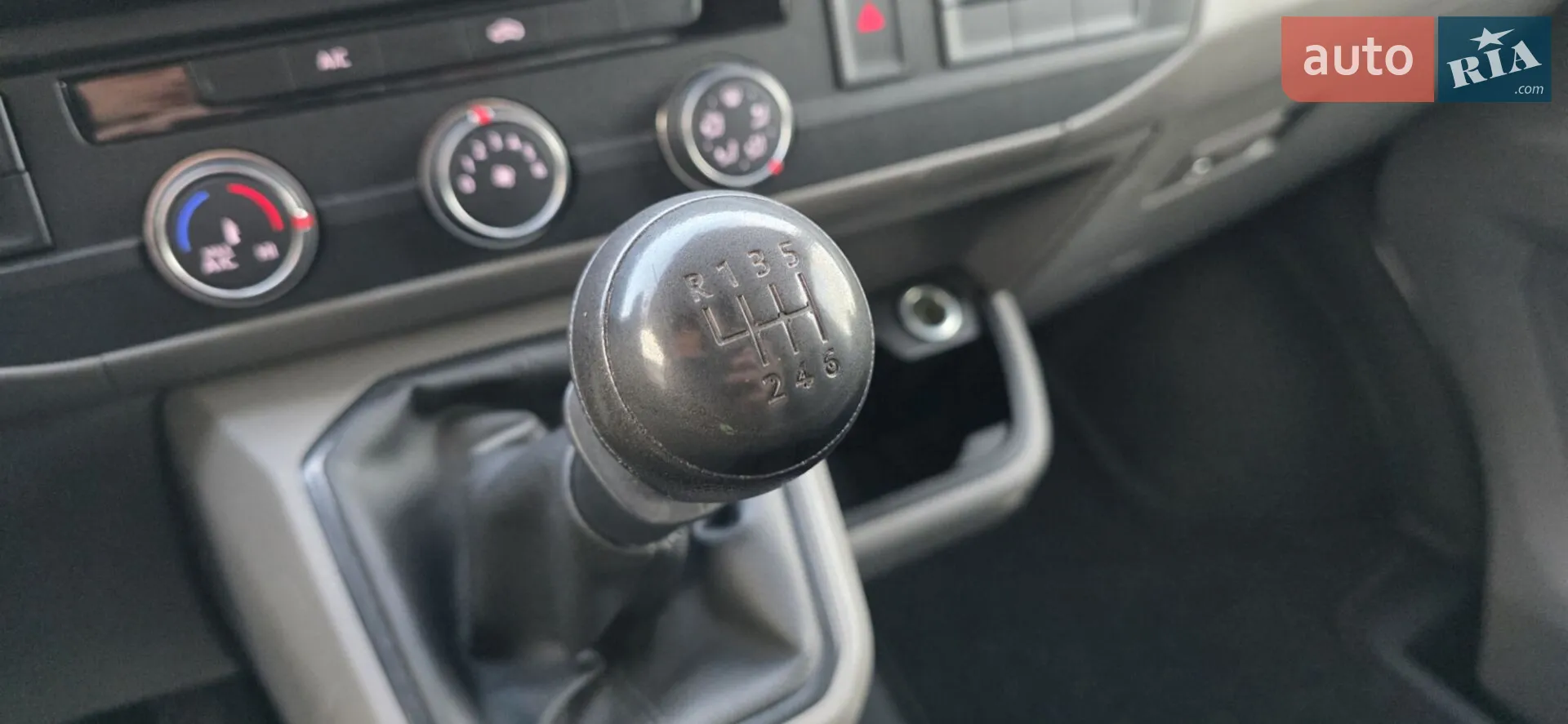 2020 Volkswagen Transporter - мініатюра 22