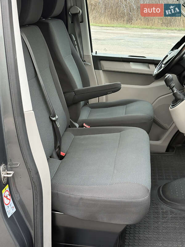 Вантажний фургон Volkswagen Transporter 2018 в Броварах