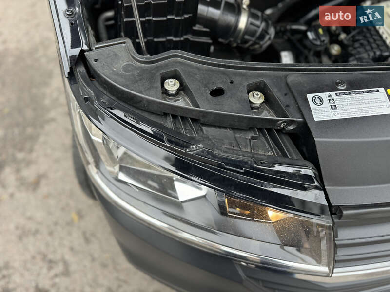 Вантажний фургон Volkswagen Transporter 2020 в Києві