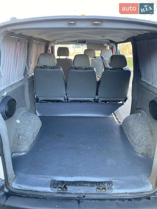 Минивэн Volkswagen Transporter 2006 в Павлограде