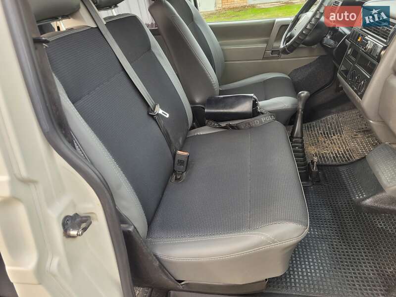 Мінівен Volkswagen Transporter 2003 в Жмеринці