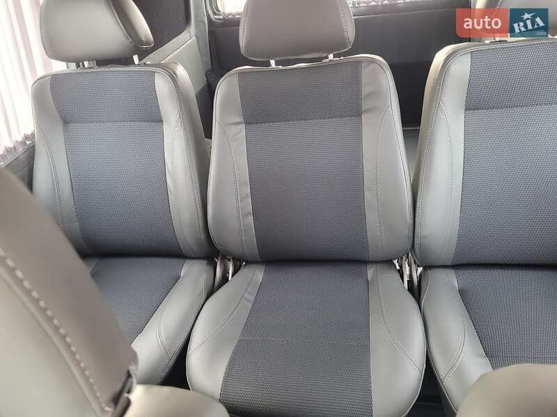 Мінівен Volkswagen Transporter 2003 в Жмеринці