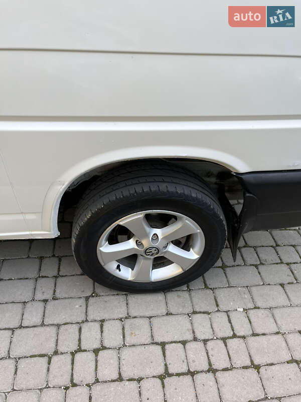 Вантажний фургон Volkswagen Transporter 2001 в Надвірній фото 21 Вантажний фургон Volkswagen Transporter 2001 в Надвірній