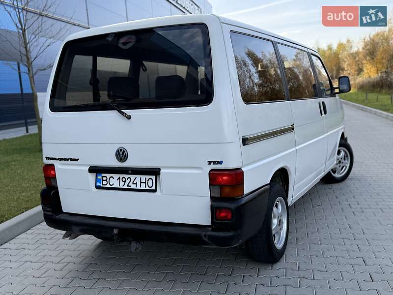Мінівен Volkswagen Transporter 2000 в Львові