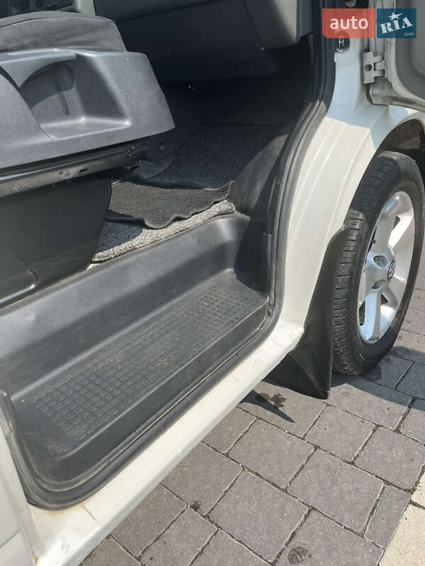 Вантажний фургон Volkswagen Transporter 2001 в Надвірній фото 15 Вантажний фургон Volkswagen Transporter 2001 в Надвірній