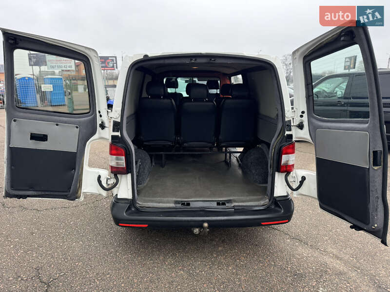 Грузовой фургон Volkswagen Transporter 2013 в Киеве