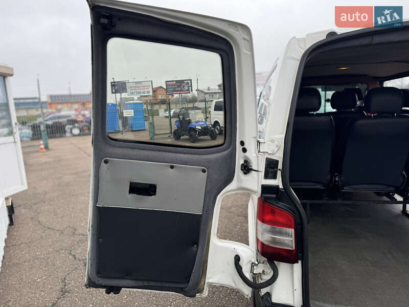 Грузовой фургон Volkswagen Transporter 2013 в Киеве