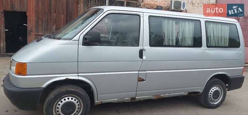 Мінівен Volkswagen Transporter 1998 в Умані