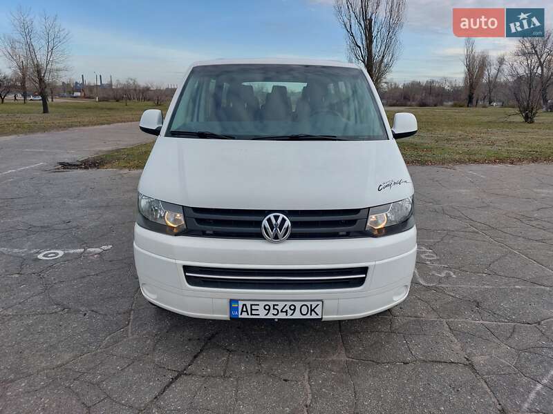 Мінівен Volkswagen Transporter 2013 в Кам'янському