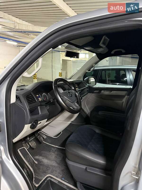 Мінівен Volkswagen Transporter 2017 в Жидачові