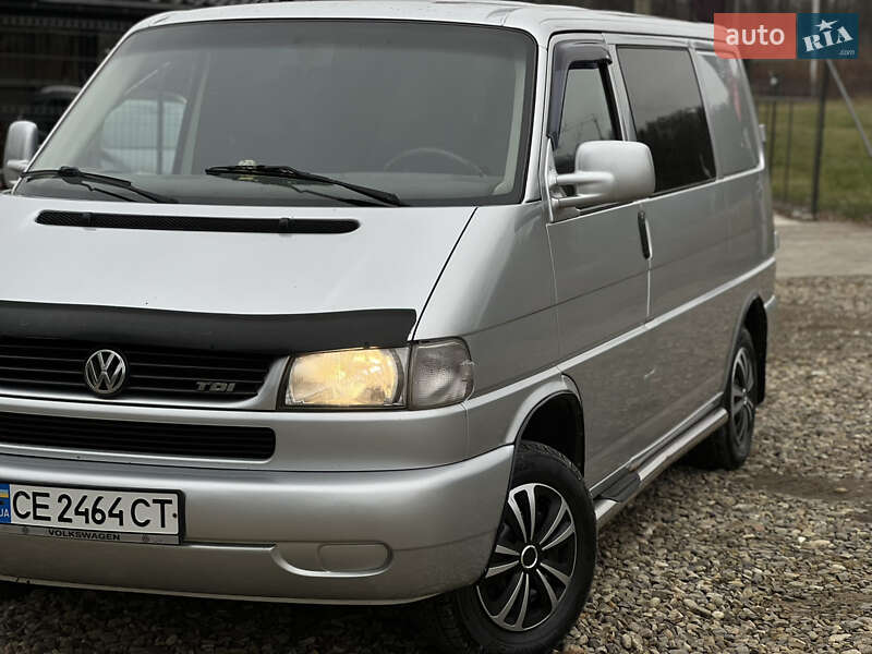 Вантажопасажирський фургон Volkswagen Transporter 2003 в Сторожинці