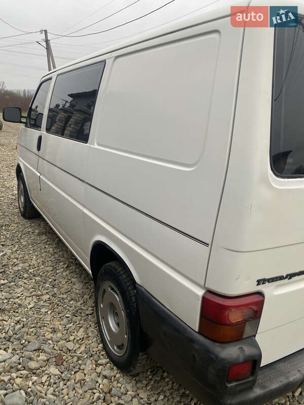Мінівен Volkswagen Transporter 1998 в Чернівцях