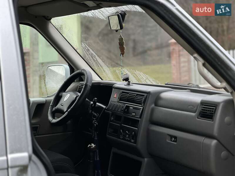 Мінівен Volkswagen Transporter 2003 в Надвірній