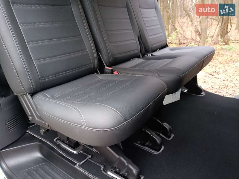 Мінівен Volkswagen Transporter 2020 в Києві