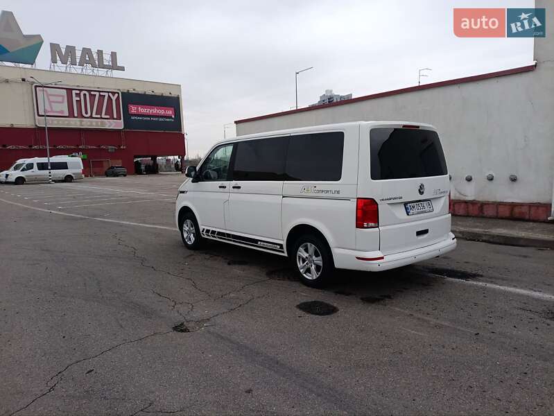 Мінівен Volkswagen Transporter 2020 в Києві