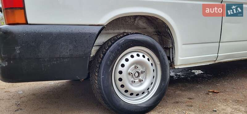 Мінівен Volkswagen Transporter 1996 в Мукачевому