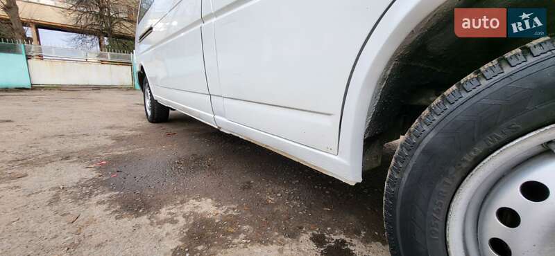 Мінівен Volkswagen Transporter 1996 в Мукачевому