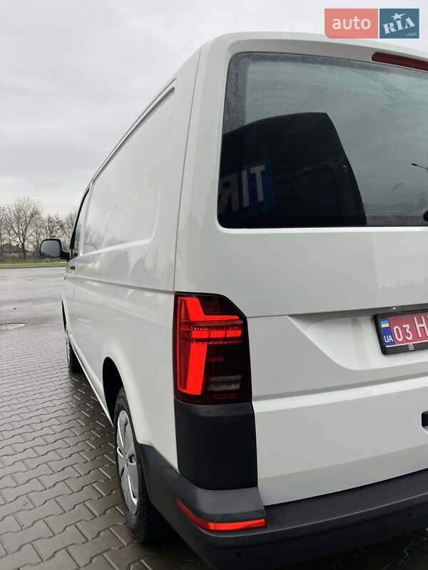 Грузовой фургон Volkswagen Transporter 2021 в Луцке