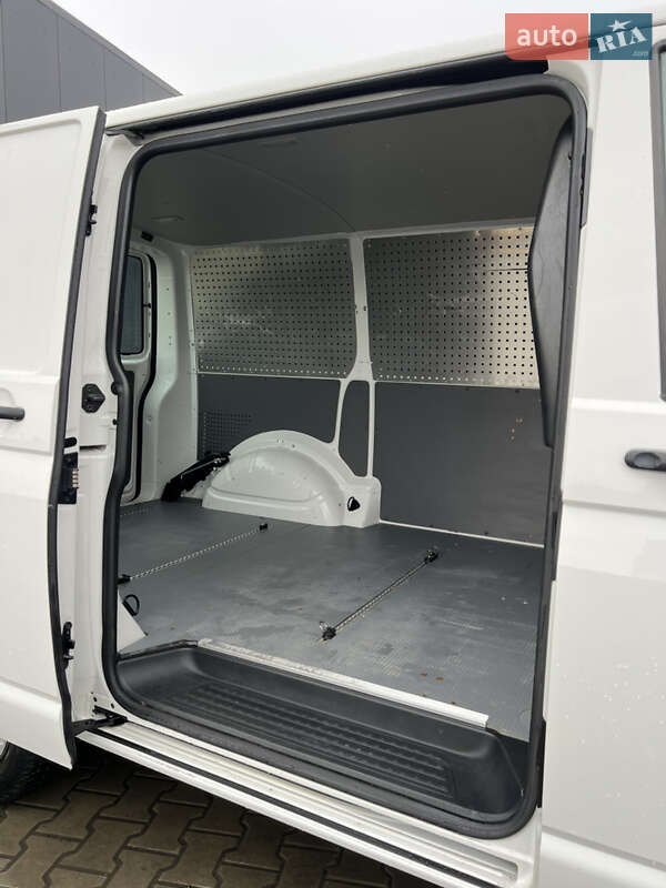 Грузовой фургон Volkswagen Transporter 2021 в Луцке