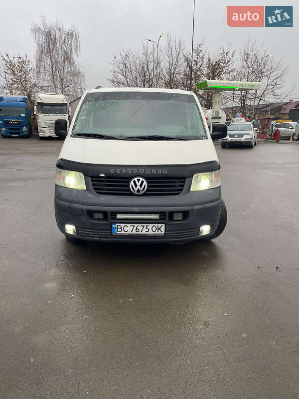Минивэн Volkswagen Transporter 2005 в Львове