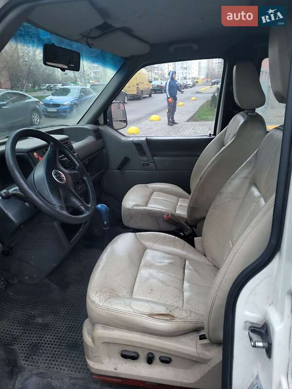 Мінівен Volkswagen Transporter 2002 в Києві